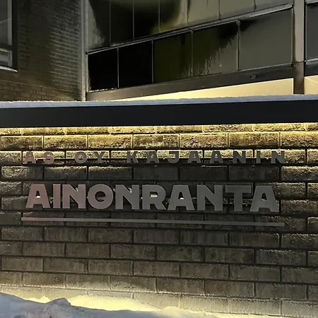 Apartment Casa Emerald, Laadukas Kaksio Saunalla, Sisaekautta Ostoskeskukseen, Wifi, 280 Metriae Juna Ja Bussiasemalle *